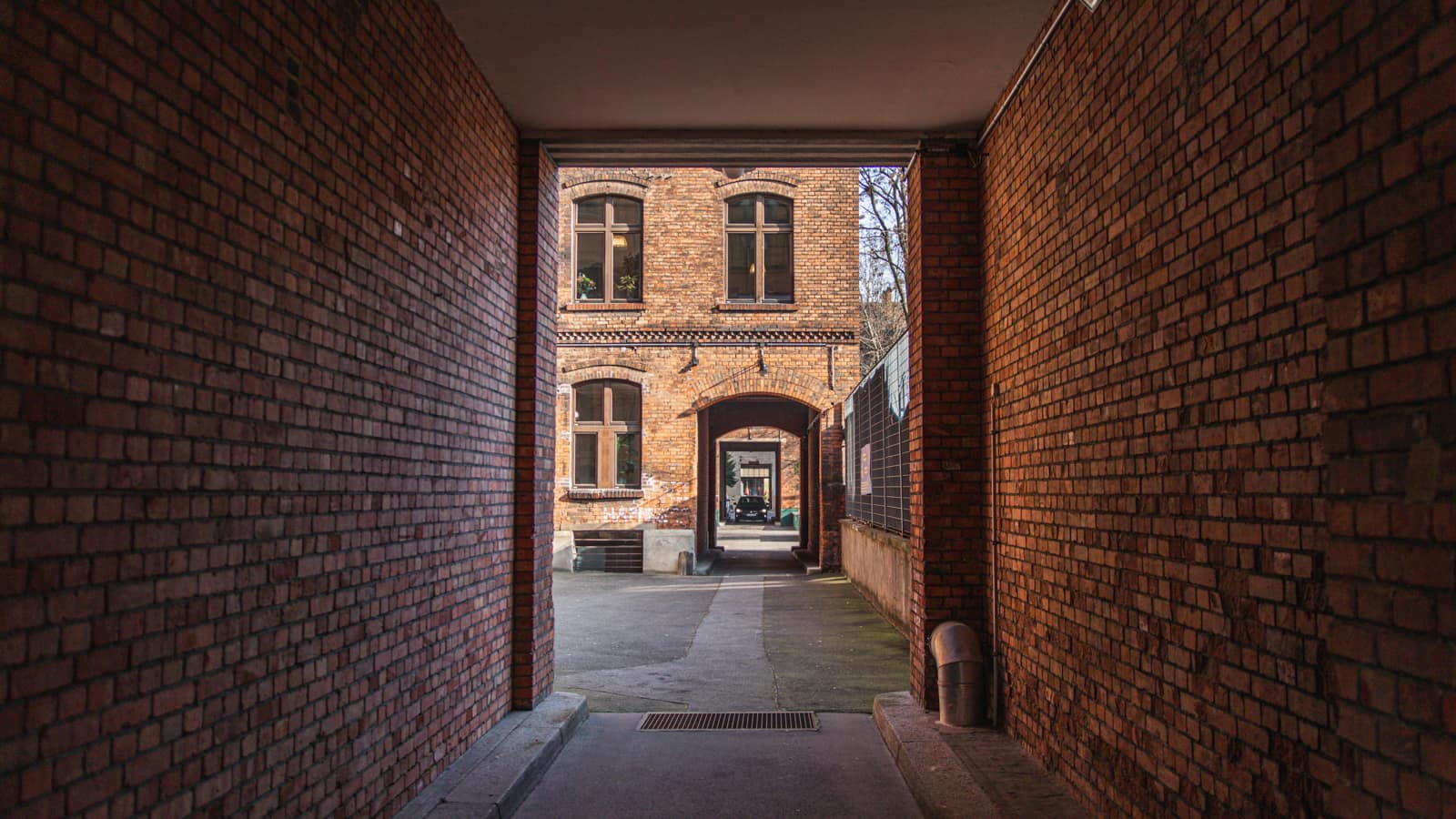 Oranienstrasse Berlin Einfahrt Hinterhöfe